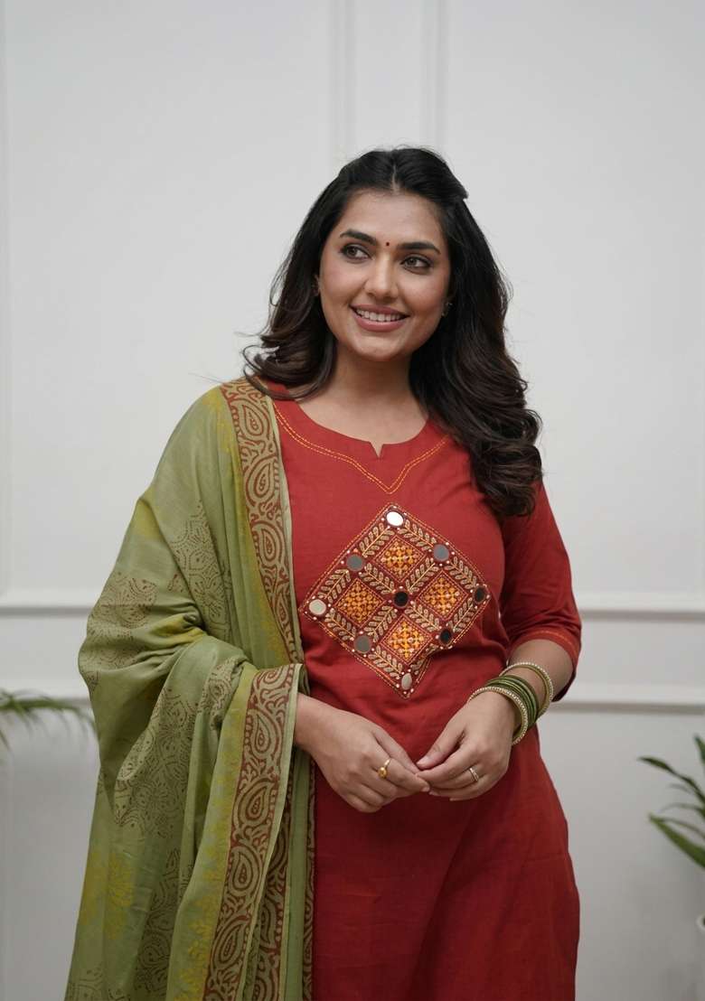 Dark Scarlet Red Printed Cotton Kurta Set - Indya
