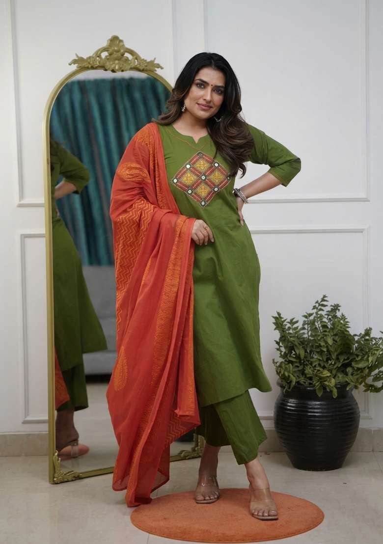 Green Printed Cotton Kurta Set - Indya