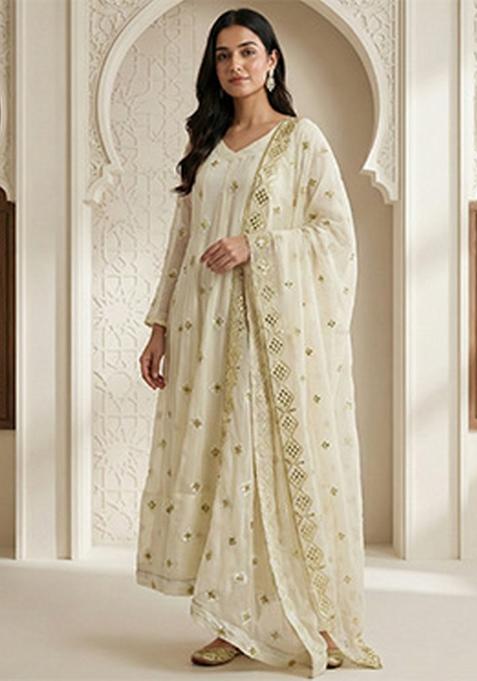 Off White Emboidered Faux Blooming Kurta Set