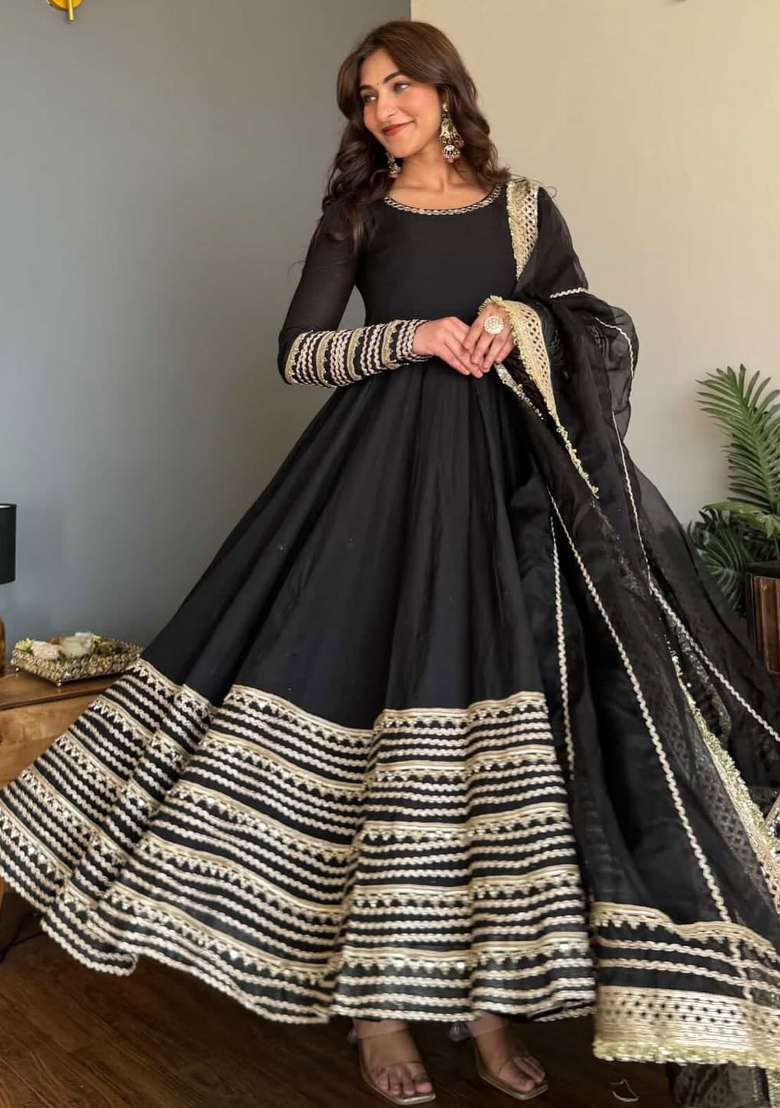 Black Emboidered Rayon Kurta Set - Indya