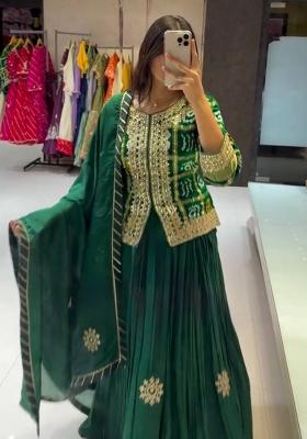 Green Emboidered Chinon Kurta Set