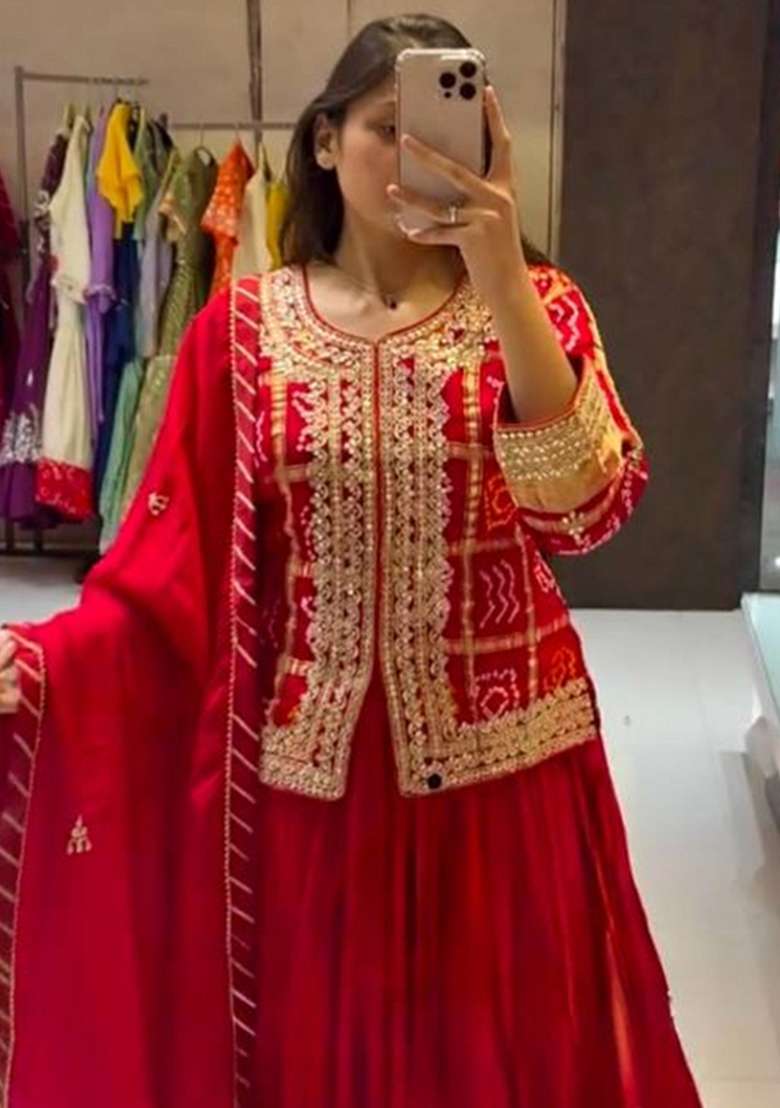 Red Emboidered Chinon Kurta Set - Indya