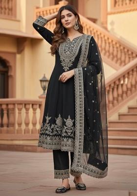 Black Emboidered Georgette Kurta Set