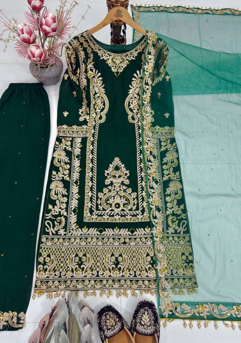 Green Emboidered Georgette Kurta Set - Indya