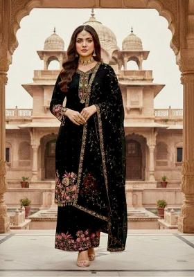 Black Emboidered Georgette Kurta Set