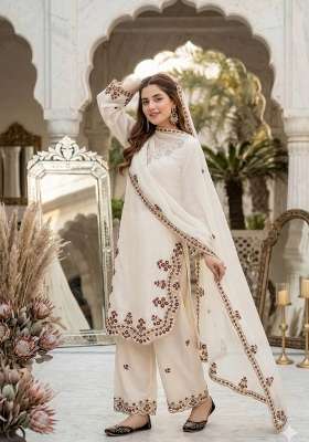 White Emboidered Roman Glass Kurta Set