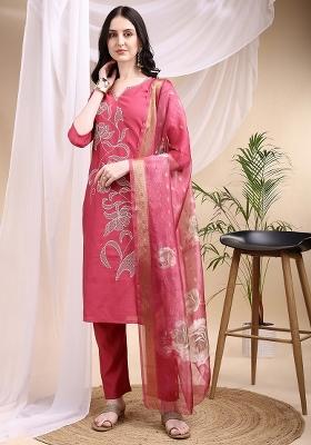 Pink Embroidered Chanderi Kurta Set
