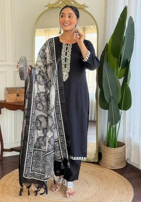 Black Embroidered Silk Kurta Set