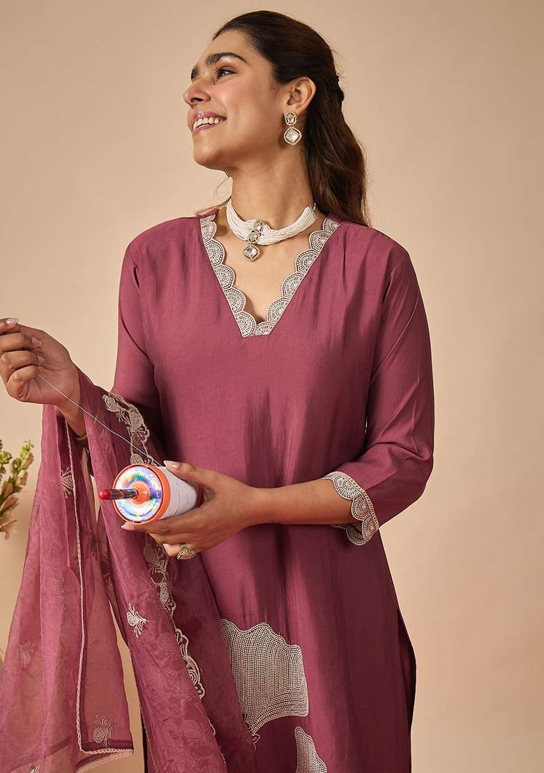 Mauve Embroidered Silk Kurta Set - Indya