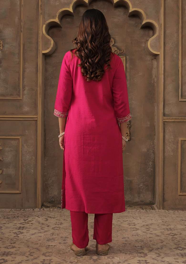 Pink Embroidered Chanderi Kurta Set - Indya
