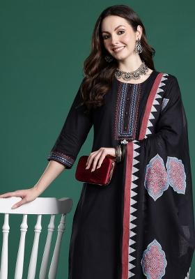 Black Solid Cotton Kurta Set
