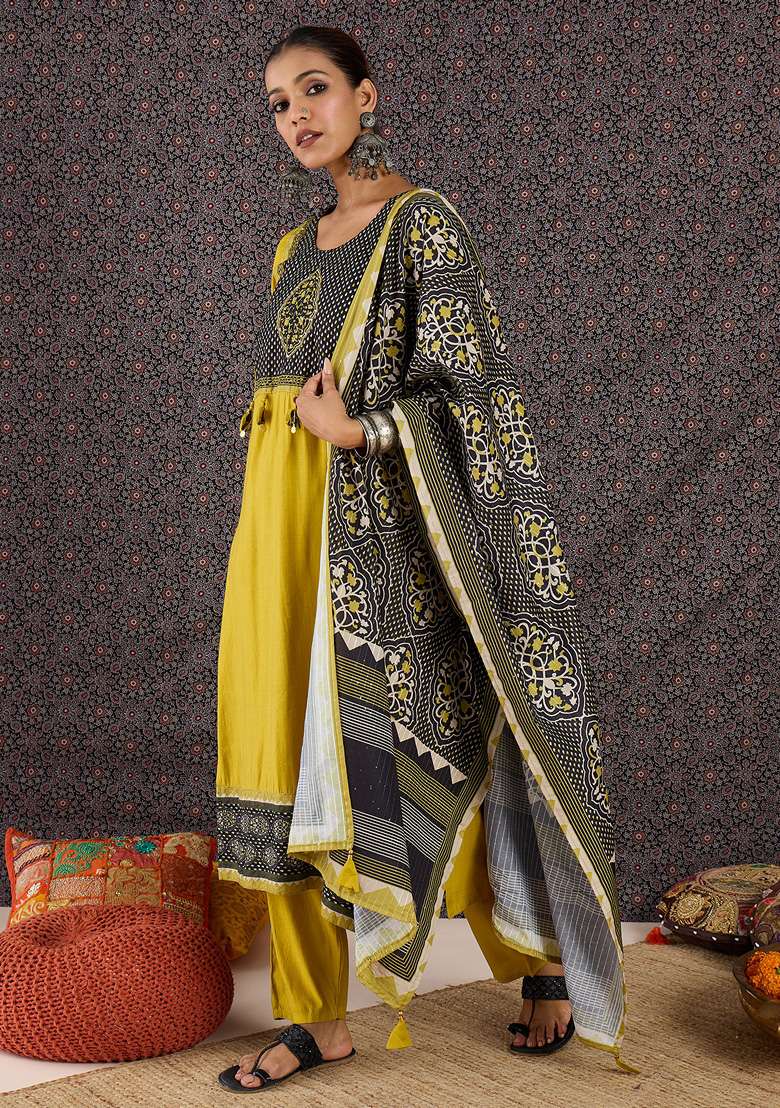 Green Printed Cotton Kurta Set - Indya