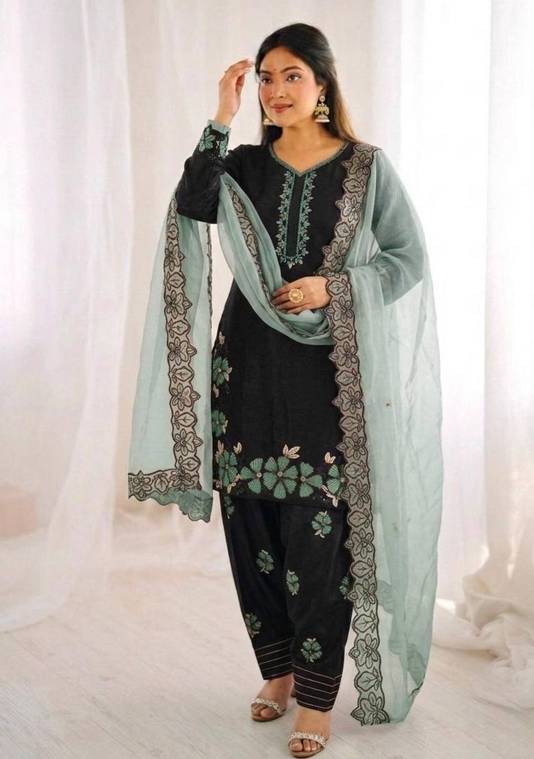 Green Zari Work Silk Blend salwar suit - Indya