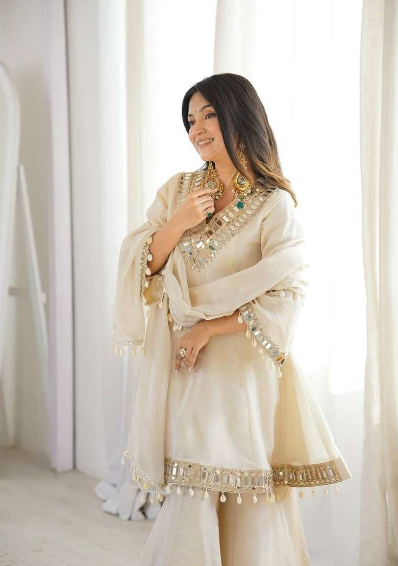 Cream Zari Work Silk Blend salwar suit - Indya