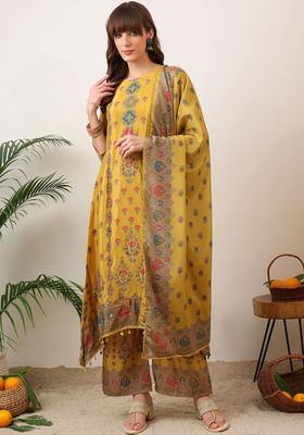 Yellow Printed Silk Blend Kurta Set