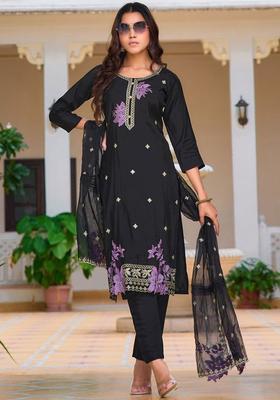 Black Solid Cotton Blend Kurta Set