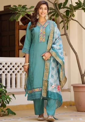 Blue Solid Cotton Blend Kurta Set