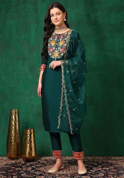 Green Embroidered Silk Blend Kurta Set