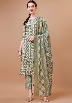 Green Printed Cotton Blend Kurta Set