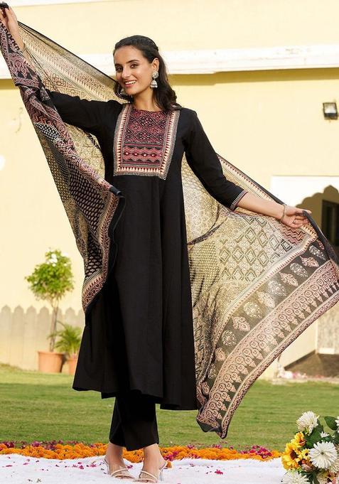 Black Solid Cotton Kurta Set