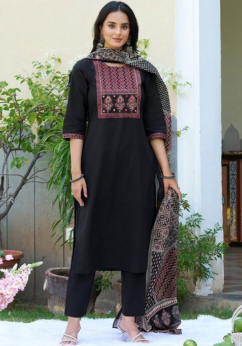 Black Solid Cotton Kurta Set