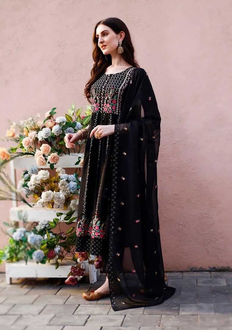 Black Solid Viscose Rayon Kurta Set - Indya