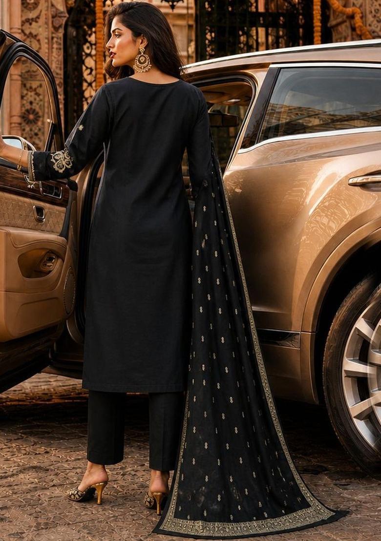 Black Solid Cotton Blend Kurta Set - Indya