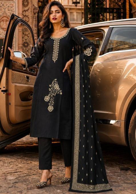 Black Solid Cotton Blend Kurta Set
