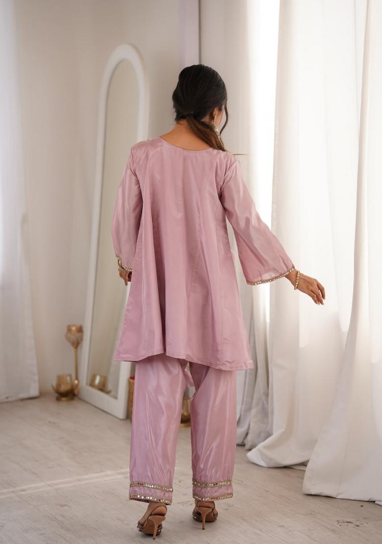 Pink Embroidered Silk Blend Salwar Kameez - Indya