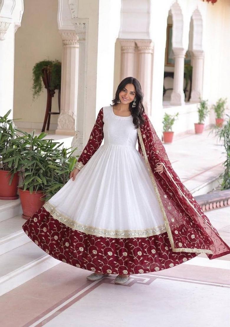 White Embroidered Chiffon Kurta Set - Indya