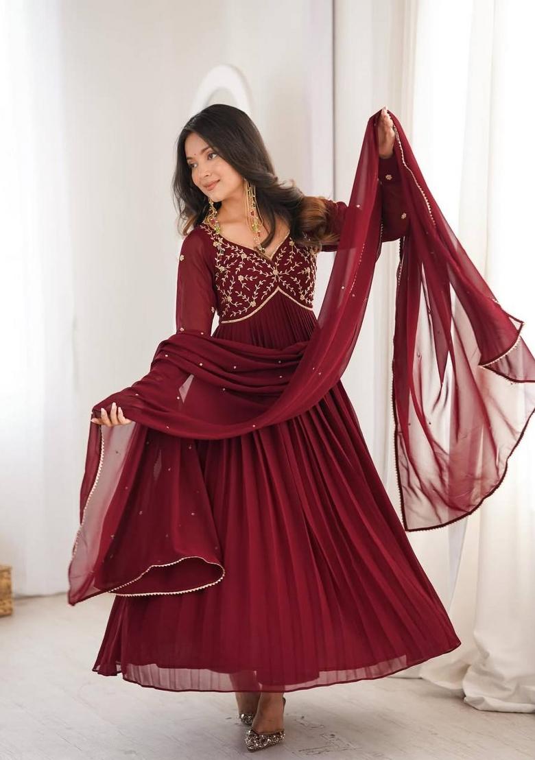 Red Embroidered Georgette Kurta Set - Indya