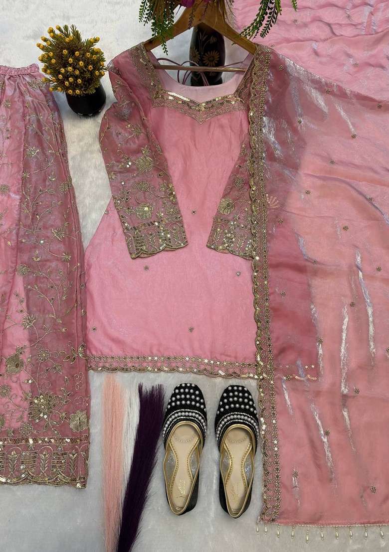 Light Pink Embroidered Silk Blend Kurta Set - Indya