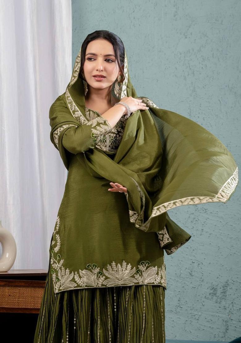 Mehendi Embroidered Chinon Kurta Set - Indya