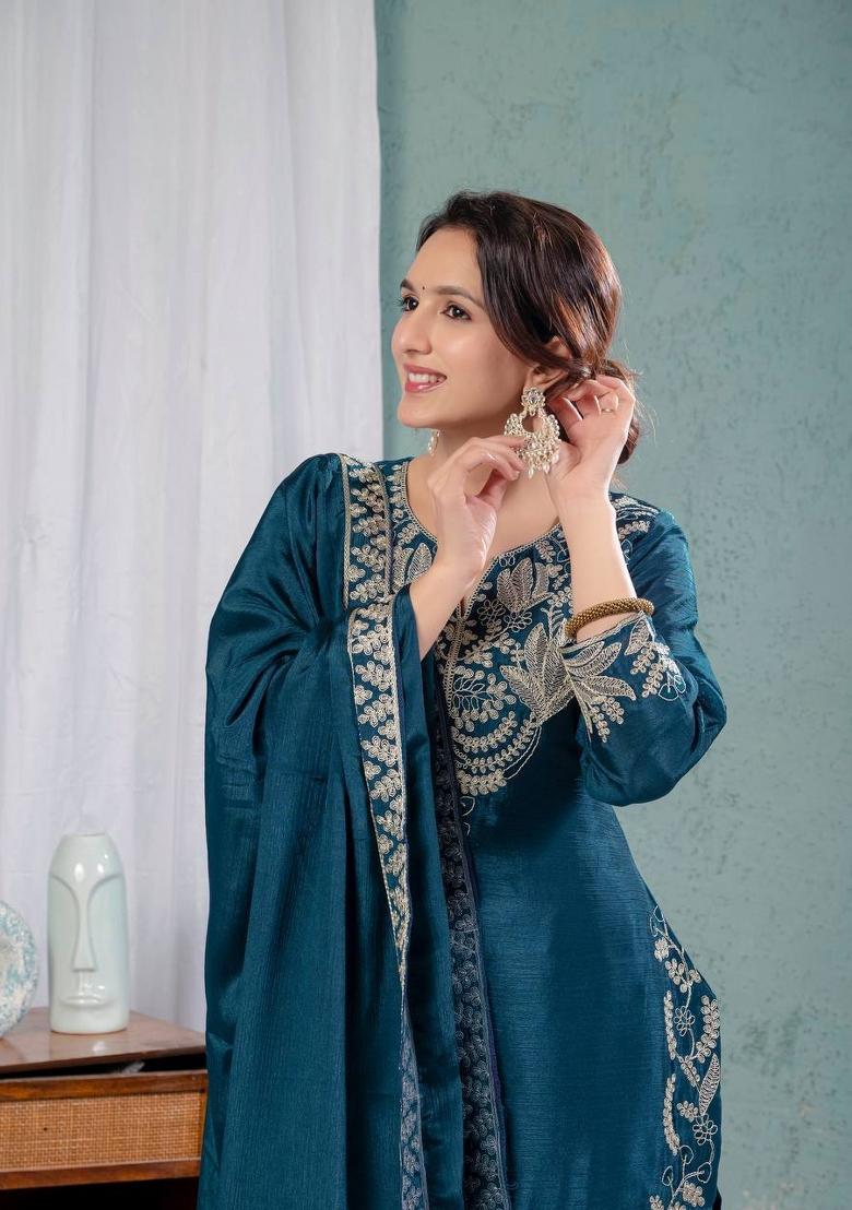 Sky Blue Embroidered Chinon Kurta Set - Indya