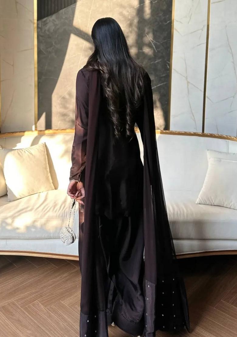 Black Embroidered Crepe Kurta Set - Indya
