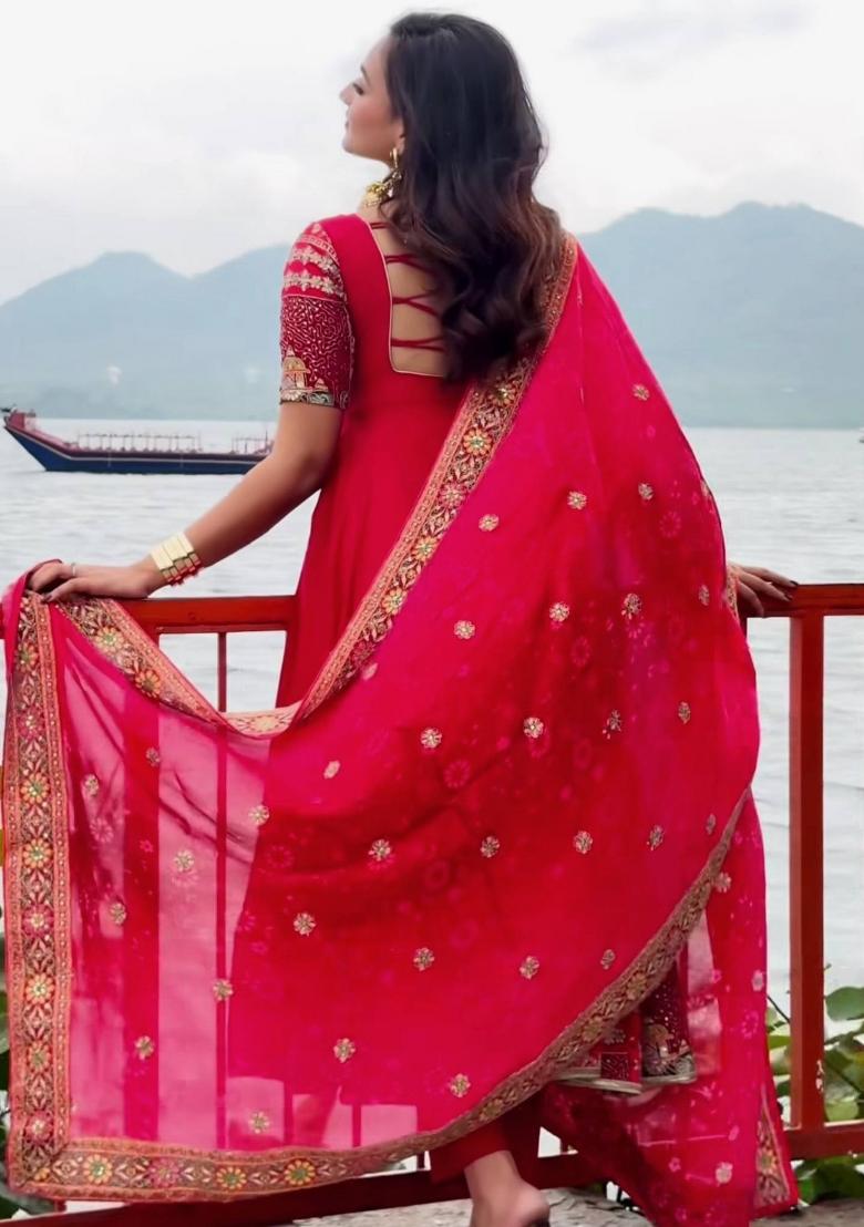 Pink Embroidered Crepe Kurta Set - Indya