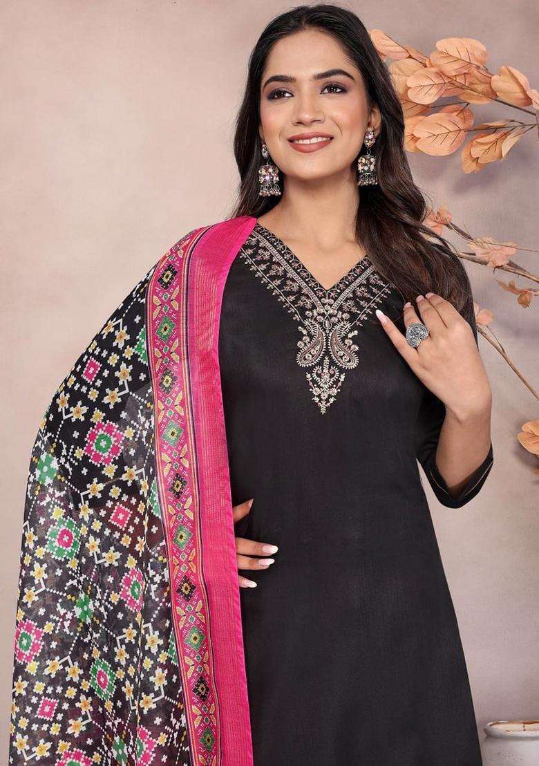 Black Embroidered Cotton Kurta Set - Indya