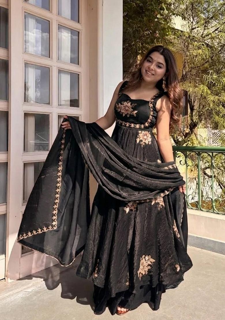 Black Embroidered Silk Blend Salwar Kameez - Indya