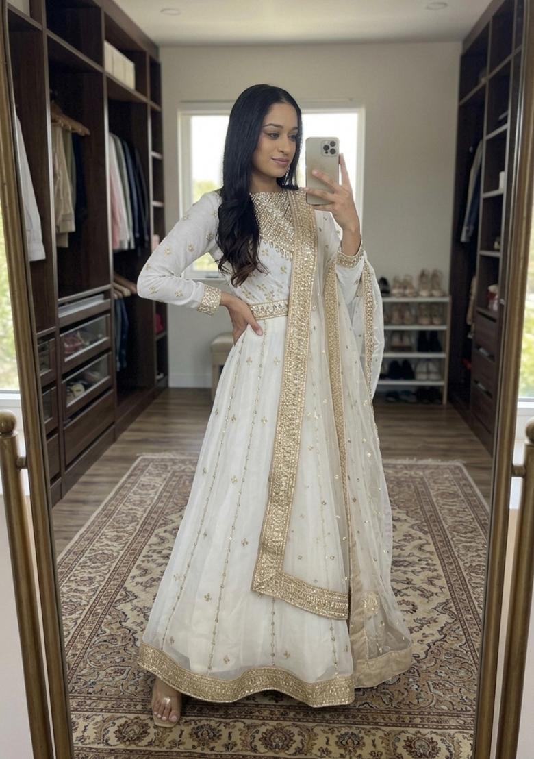 White Embroidered Silk Blend Kurta With Dupatta - Indya