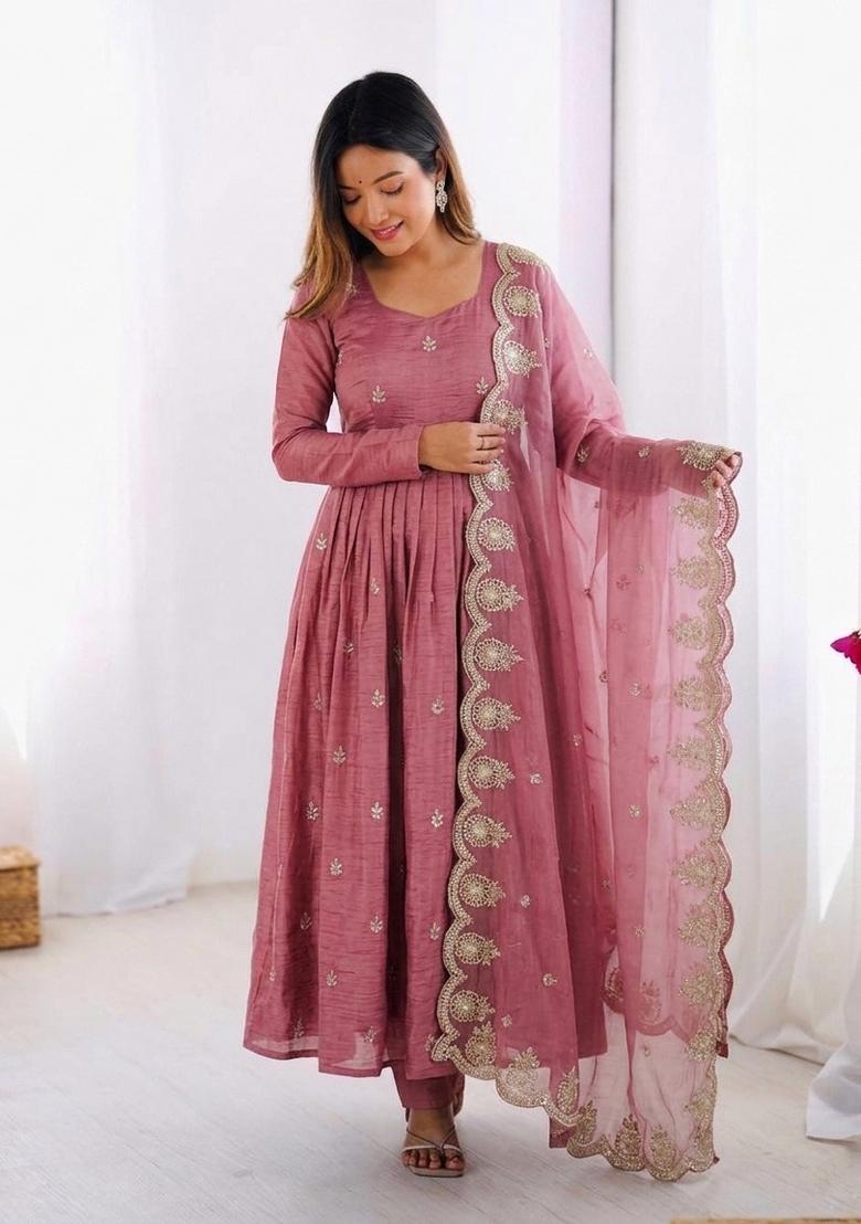 Peach Embroidered Silk Blend Kurta Set - Indya