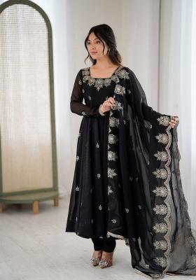 Black Embroidered Silk Kurta Set