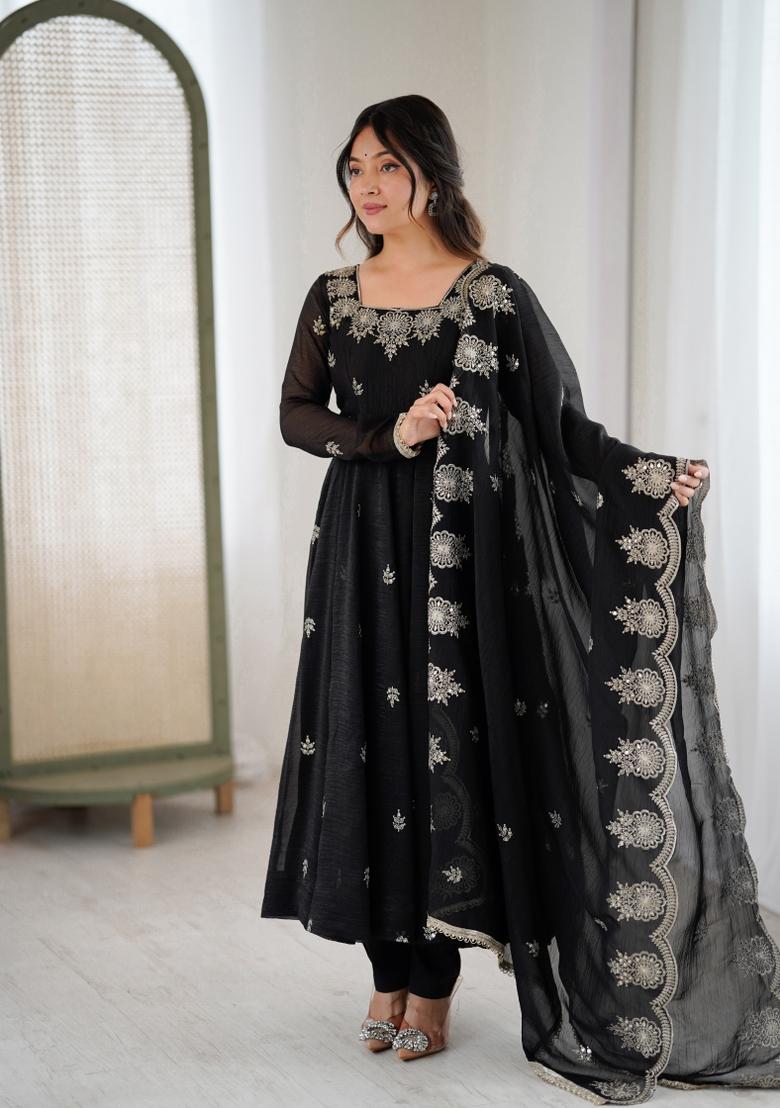 Black Embroidered Silk Blend Kurta Set - Indya