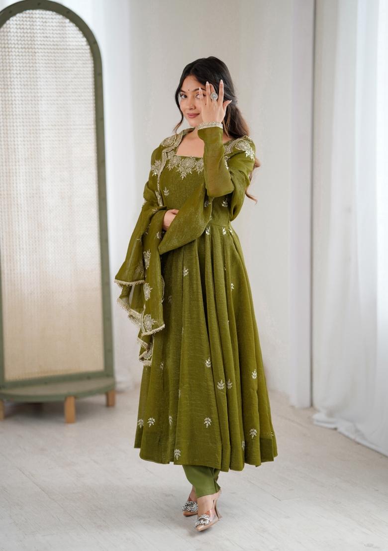 Mehendi Embroidered Silk Blend Kurta Set - Indya