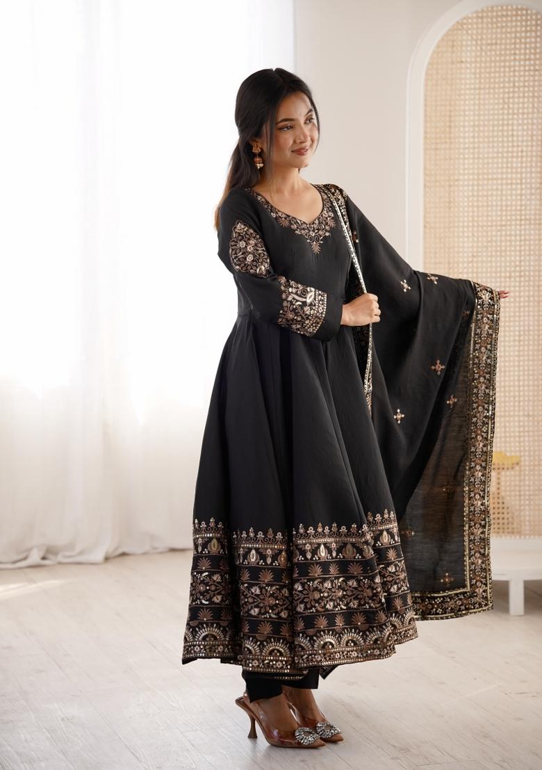 Black Embroidered Silk Blend Kurta Set - Indya