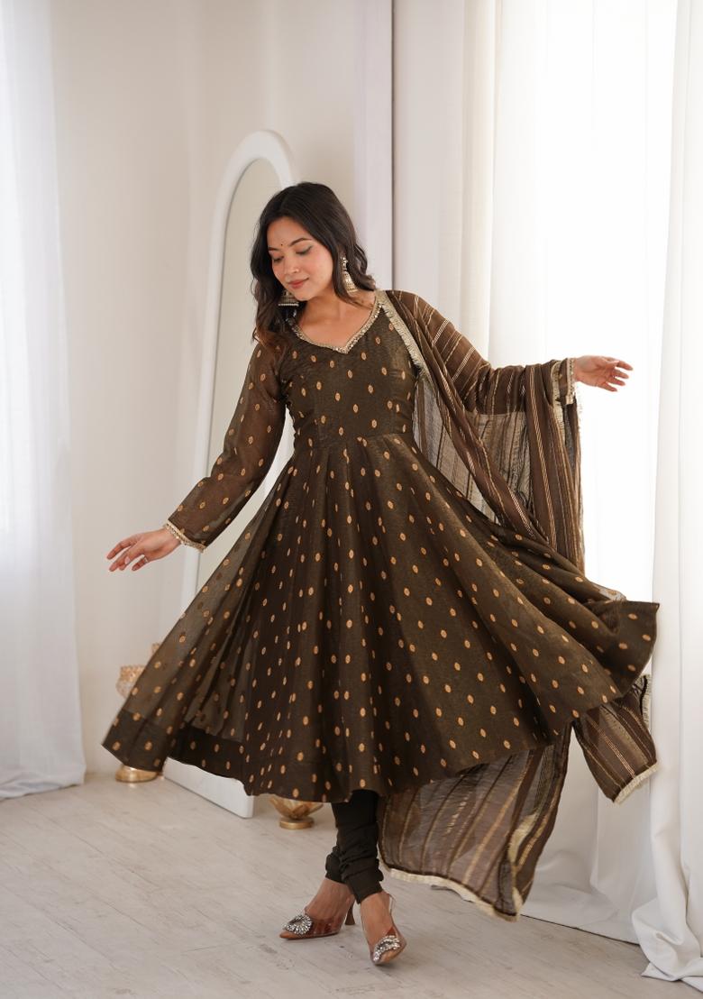 Mehendi Embroidered Silk Blend Kurta Set - Indya