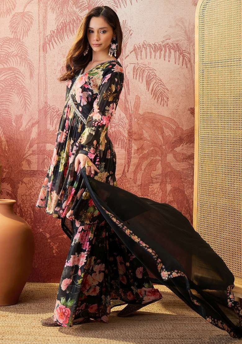 Black Sequins Work Silk Blend Kurta Set - Indya