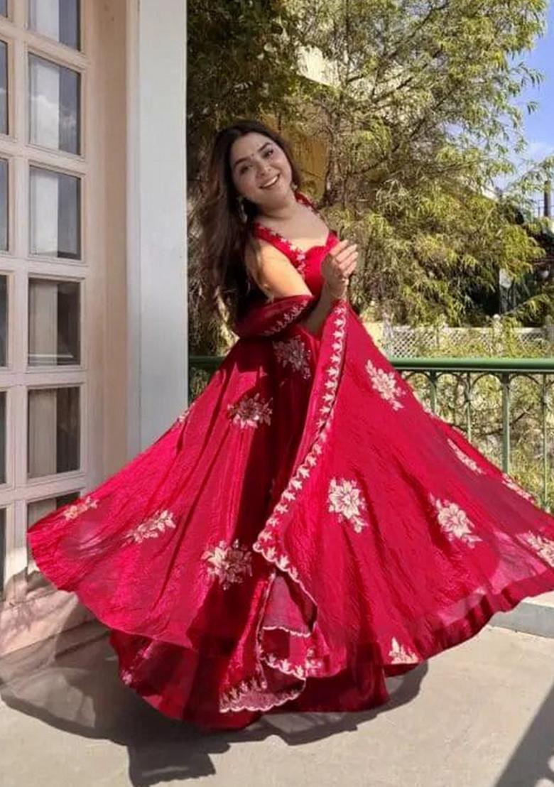 Red Sequins Work Silk Blend Kurta Set - Indya