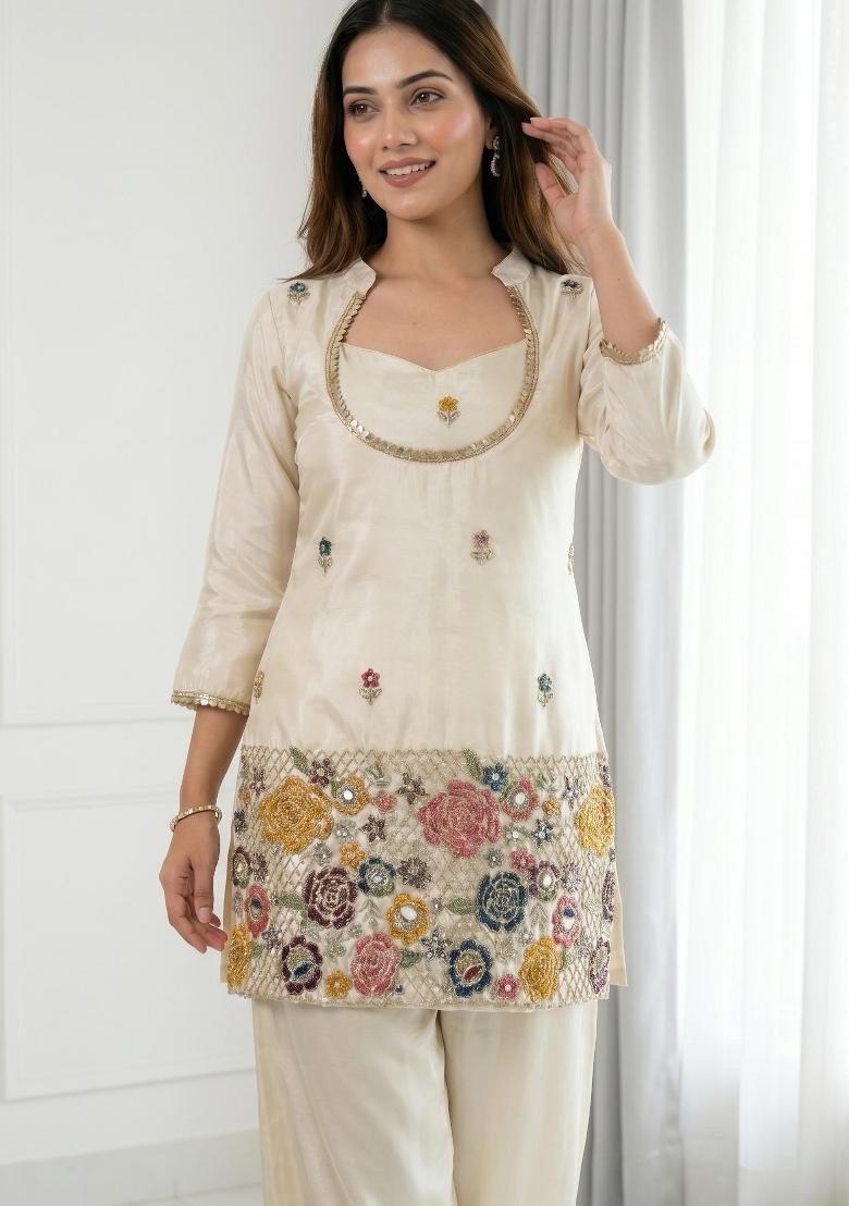 White Sequins Work Chinon Kurta Set - Indya