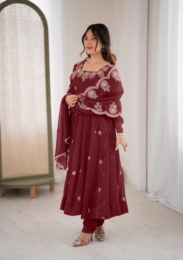 Maroon Embroidered Silk Blend Kurta Set - Indya