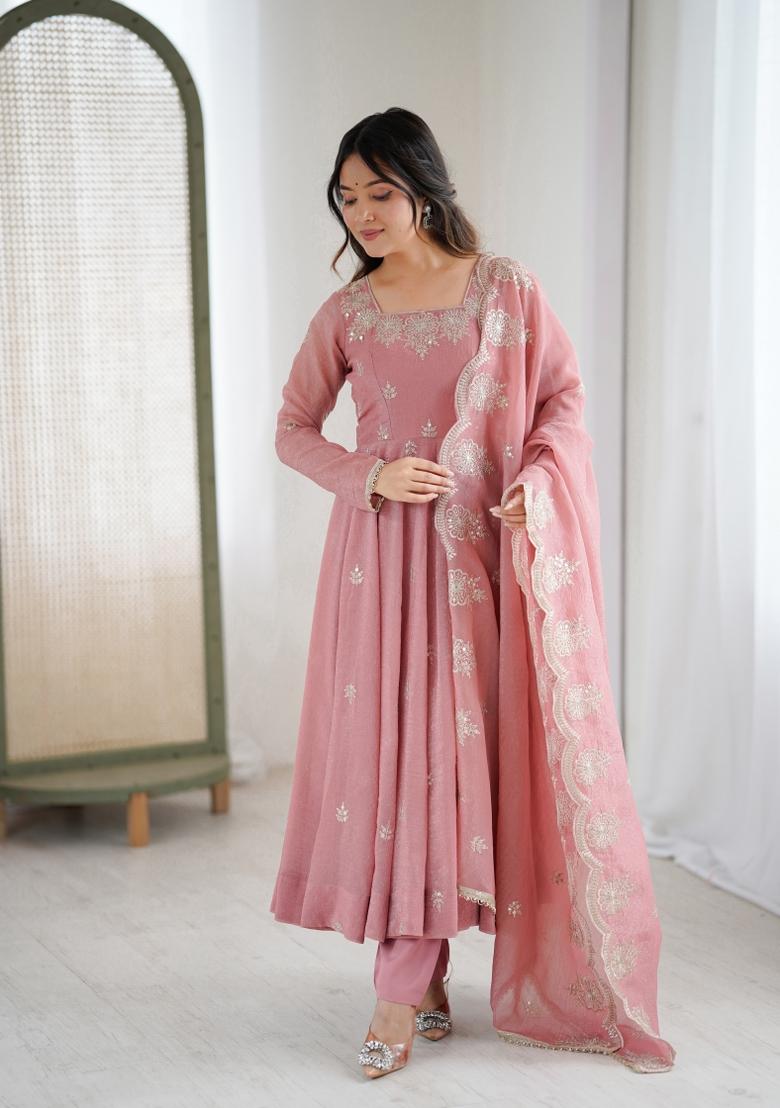 Light Pink Embroidered Silk Blend Kurta Set - Indya